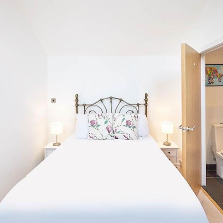 Host & Stay - Penthouse Pad Scarborough Eksteriør billede