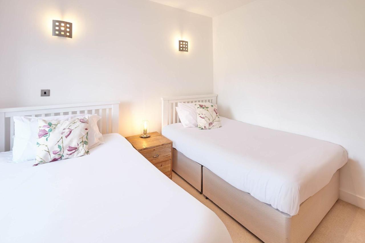 Host & Stay - Penthouse Pad Scarborough Eksteriør billede